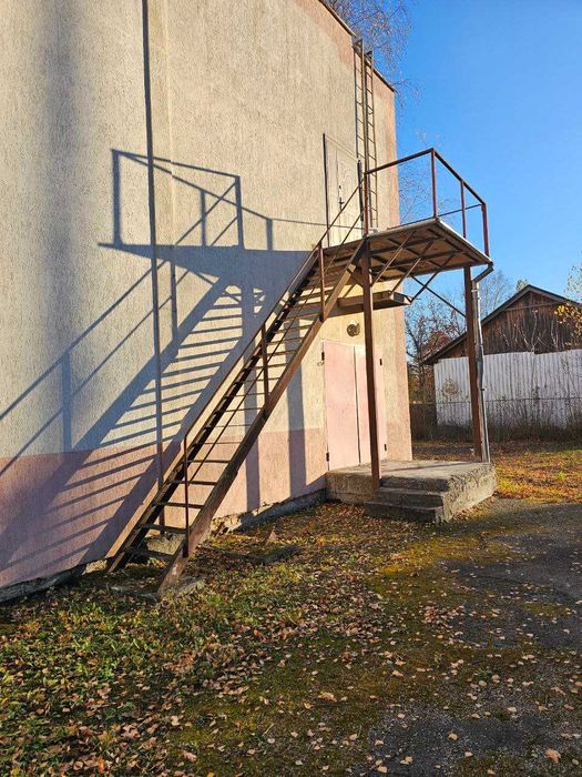 Продаж будівлі комерційного призначення 903м2, Богородчани