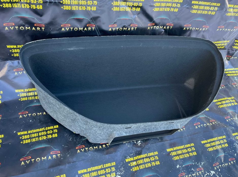 Tesla x Ковролин бокса Tesla Model X обшивка боксу 104805900E Tesla mx
