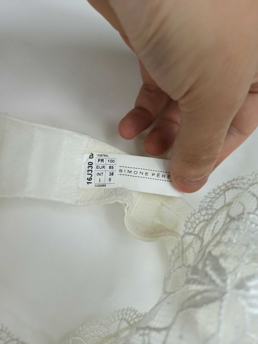 Simone Perele biustonosz stanik koronkowy 85 B
