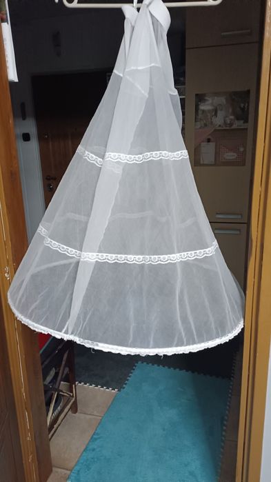 Suknia ślubna w typie księżniczki