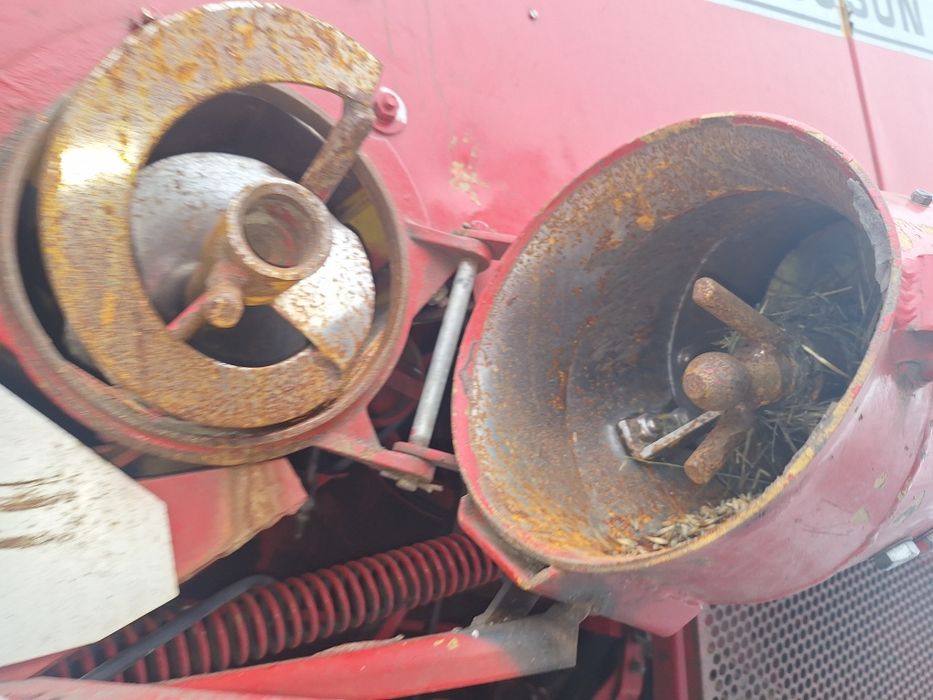 Комбайн Massey Ferguson 20 XP