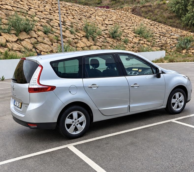 Renault Scenic 1.5dci - 7 lugares - excelente estado