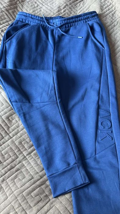 Штани фірми cropp