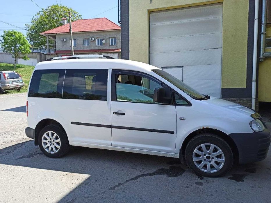 Продам Volkswagen Caddy 2008 року
