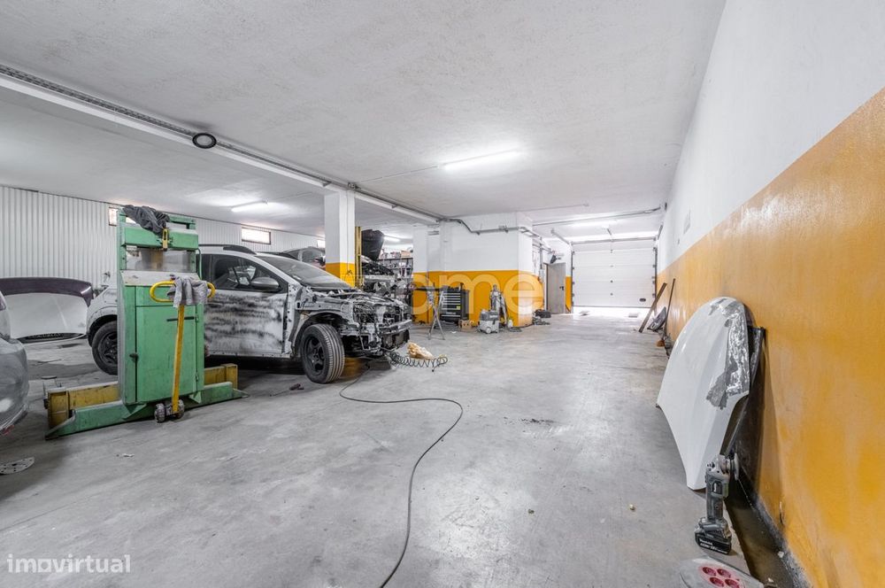 Armazém para venda em Celeirós, Braga