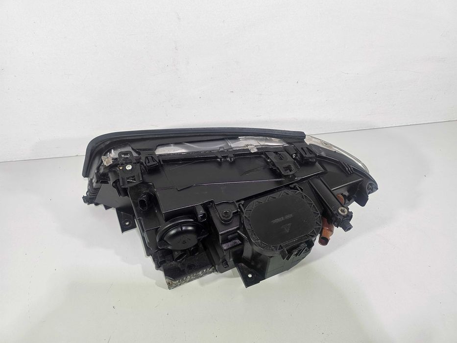BMW E46 LIFT Coupe Cabrio Lampa Przód Prawa Bi-Xenon EU