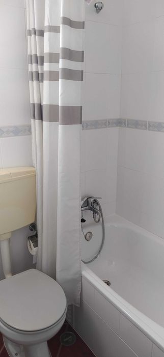 Quartos para Alugar a Alunos da Escola de Hotelaria do Estoril