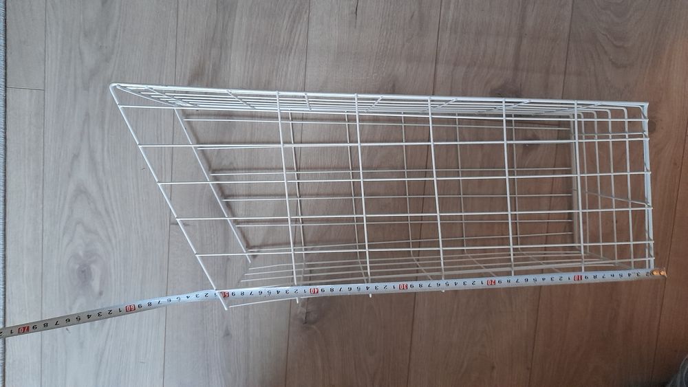 Kosz uchylny na pranie do zabudowy w szafce