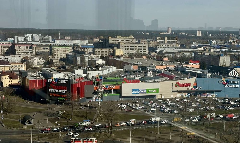 Подобово  новобудова м.Чернігівька ,м.Дарниця,м.Лісова