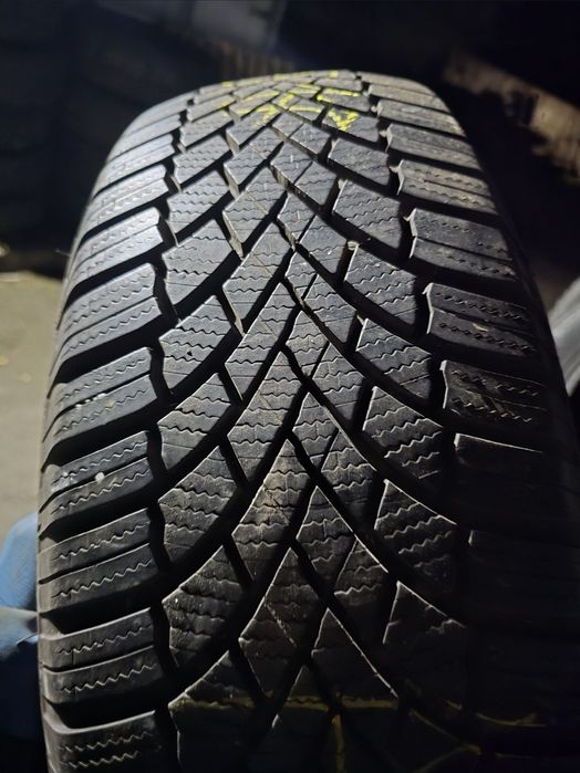 225/65 R17 Bridgestone Blizzak