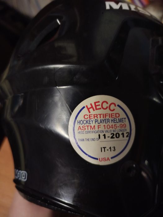 Льодові ковзани бренду Project.