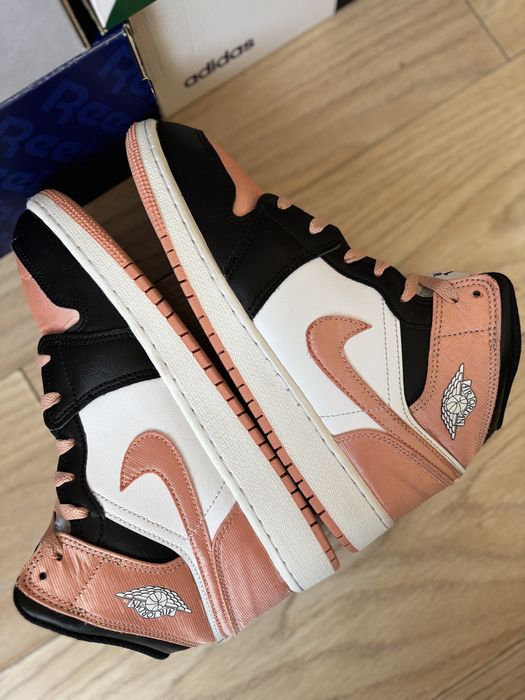 Кросівки Nike Air Jordan 1