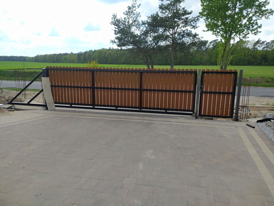 Drzwi garażowe na wymir, bramy wjazdowe ,konstrukcje stalowe