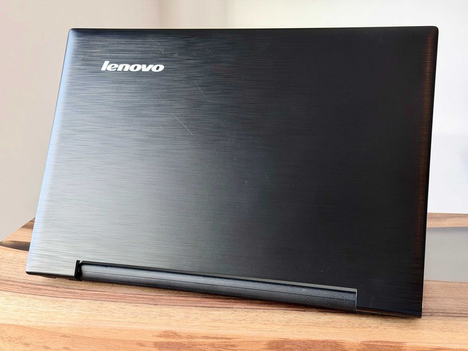 Lenovo IdeaPad S500/ Celeron N1017U / 8GB RAM / 256GB SSD / 15,6 HD