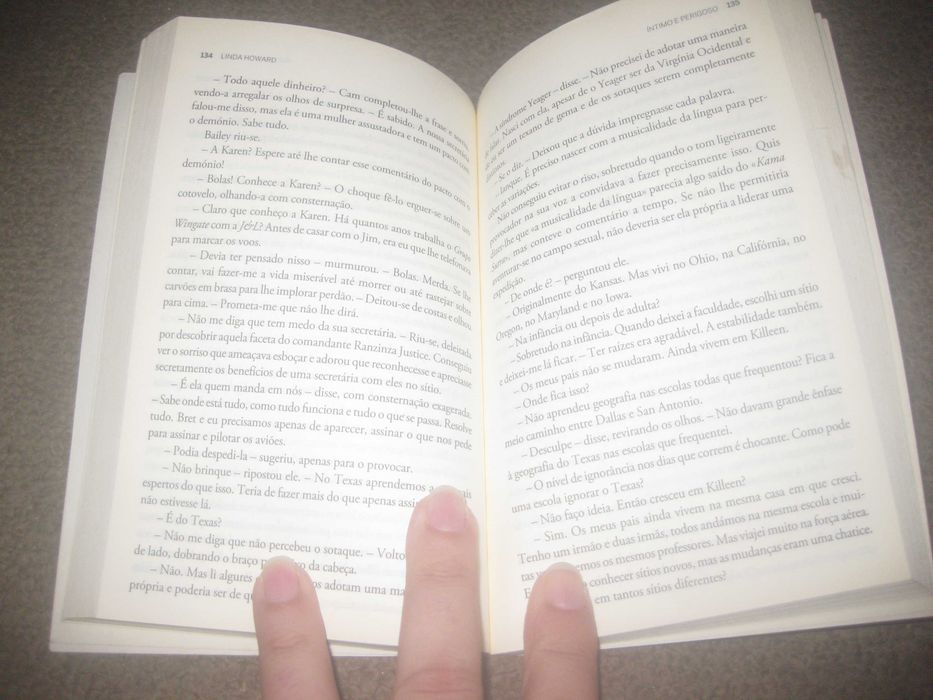 Livro "Íntimo e Perigoso" de Linda Howard