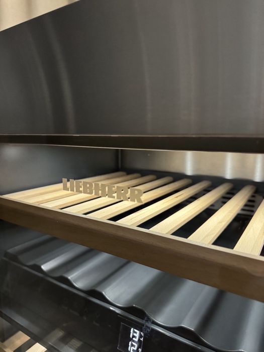 Liebherr WTes 1672 Шафа для вина Стан ідеальний