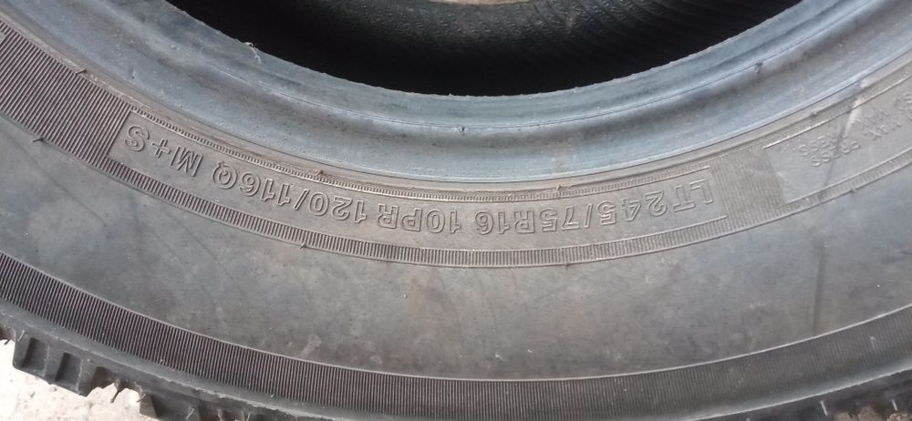 Шини резина уаз нива  покришки колеса  245 75 16 грязьова болотна