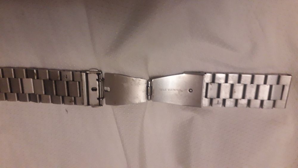 Металлический ремешок для часов