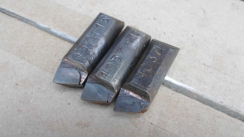 Різці токарні (вставні для розточних оправок,борштанг)