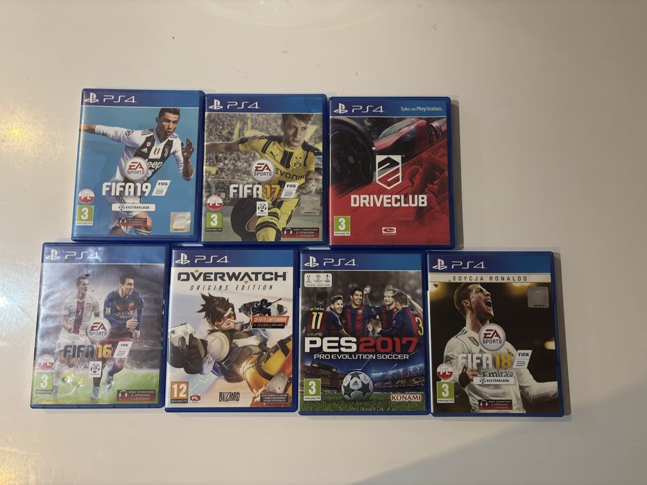 gry na ps4,pady,stacja do ladowania!!OPIS!!