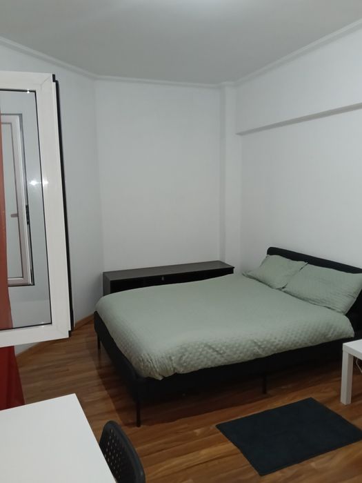 Quartos para alugar com varanda Algés/Dafundo