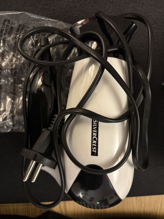 Suszarka turystyczna składana 1200/1600 W joniczna