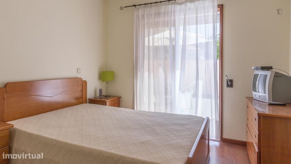 Apartamento com 2 quartos - localizado em Madalena Porto