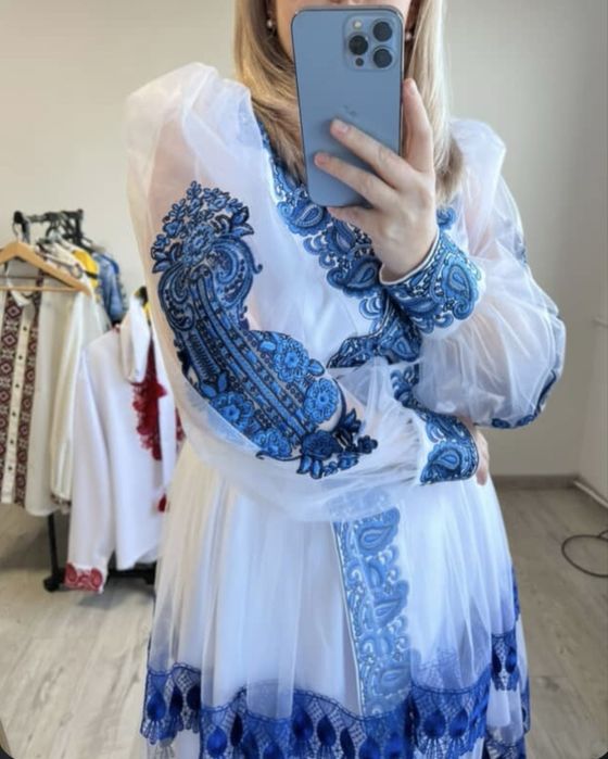 Вишита сукня святкова