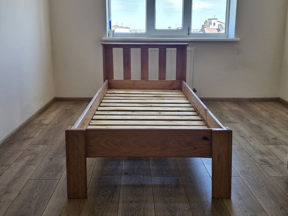 Ліжко односпальне, дерев'яне