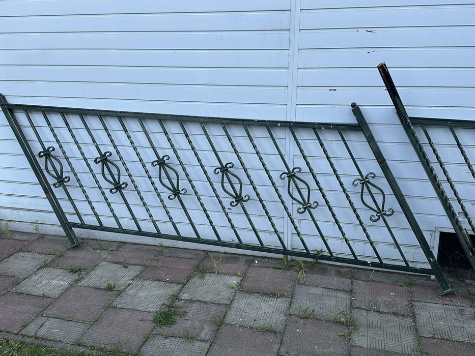 Balustrady barierki masywne kute ręczna robota stan bardzo dobry