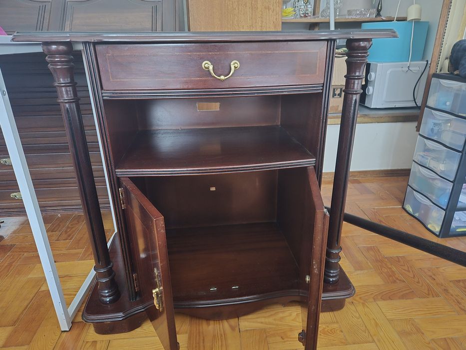 Móvel televisão em madeira