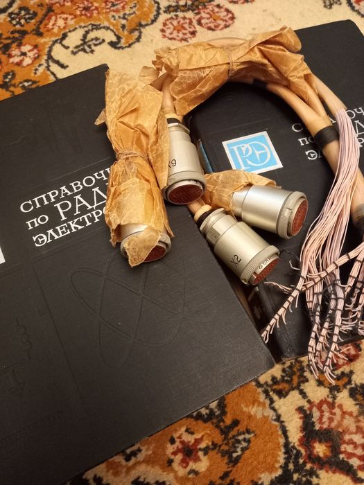 Радиолампы , радиодетали , диоды