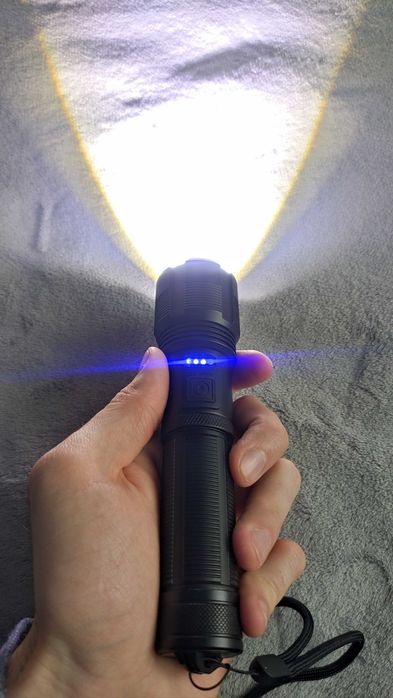 Ліхтарики та акумулятори 18650