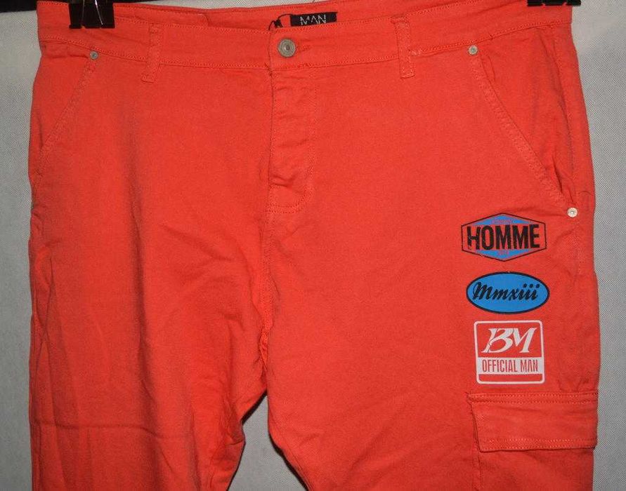 Czerwone jeansy Boohoo man 56