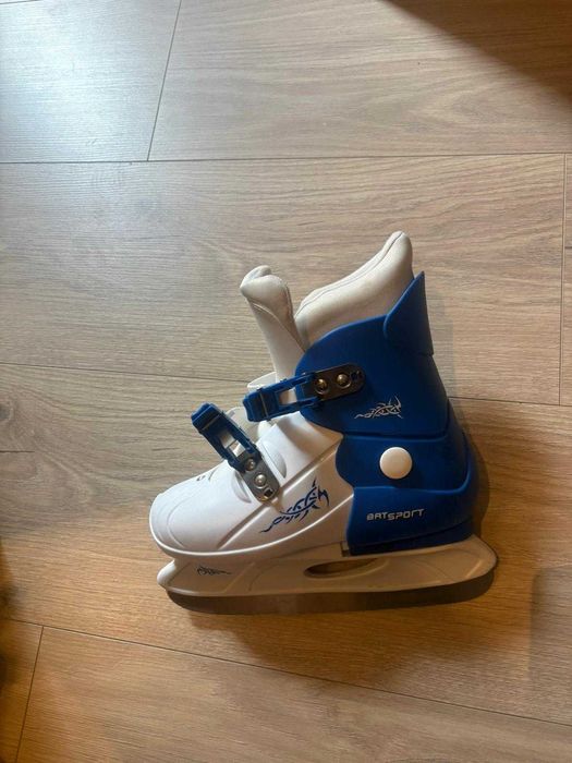 Łyżwy dziecięce prawie nieużywane 37-40