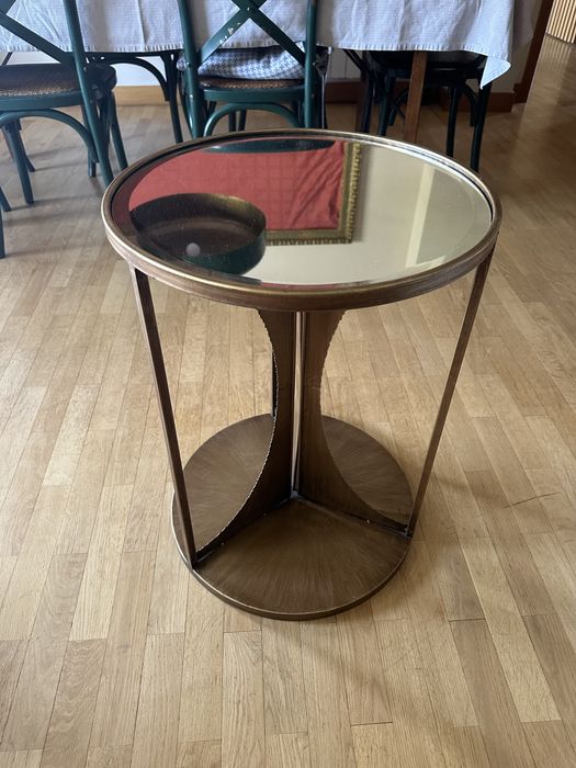 Mesa Lateral em Metal e Espelho da Area