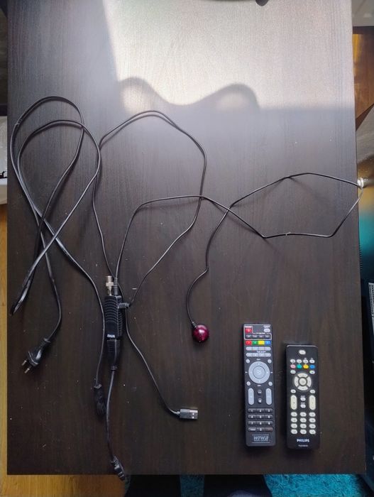 Telewizor Philips 42 cale z dekoderem