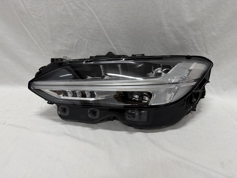 Lampa Lewy Przód VOLVO V90 S90 FULL LED 17-23r.