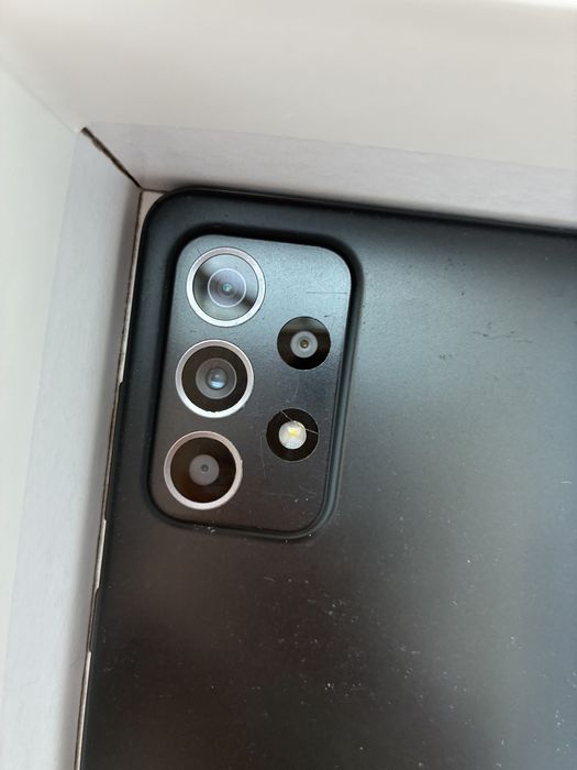 Samsung Galaxy A52s 5G 128GB em bom estado