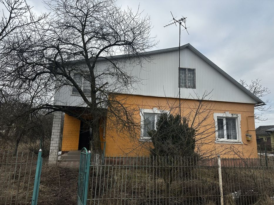 Продаж будинку с.Полоничі( Золочівський район)