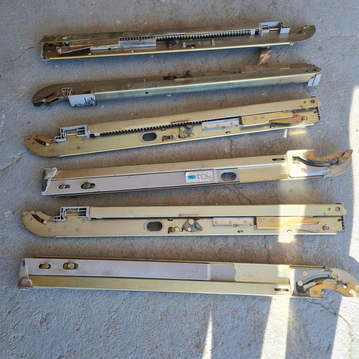 Ramiona nośne do okien dachowych