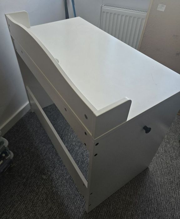 Biurko Ikea 50 x 90 x 73,5 cm gratis tablica korkowa