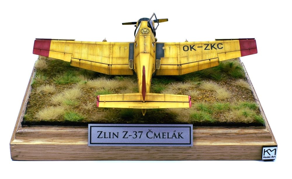 Z-37 Čmelák 1/72 Eduard