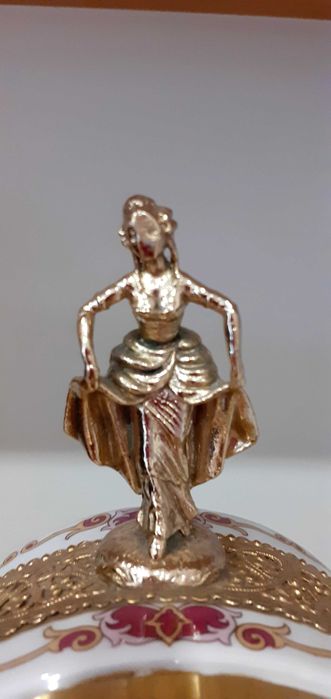 Relógio Pintado à Mão, em porcelana, marca Alfa