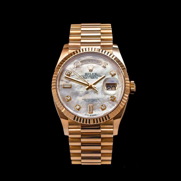 Zegarek Rolex Day Date 36 z diamentami Masa perłowa