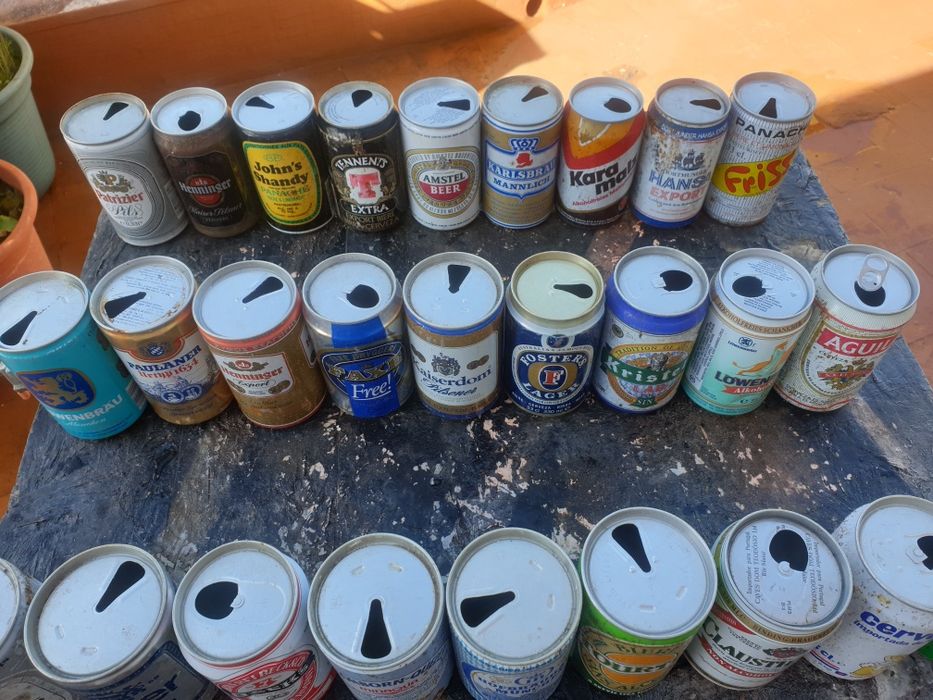 Latas antigas de cerveja