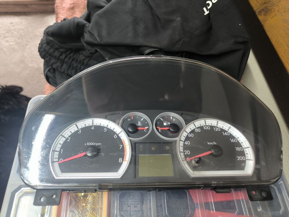 Панель приборов с зпасам хода Авео Т 250 Заз Вида
