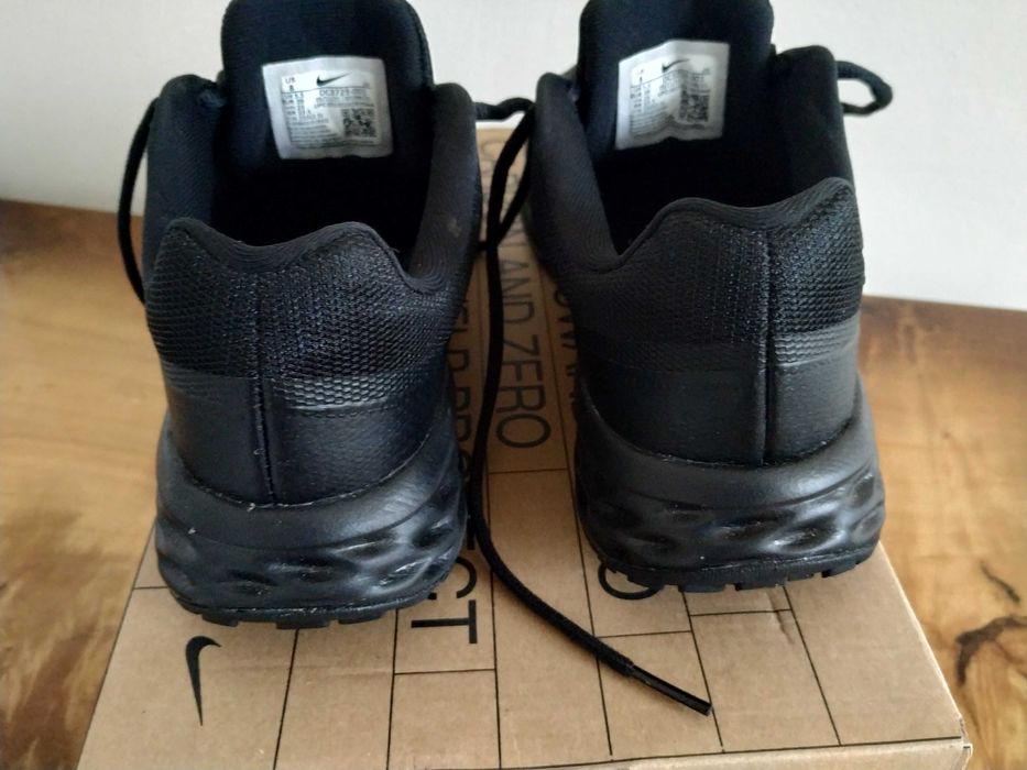 Buty Nr39 Nike Revolution 6 NN