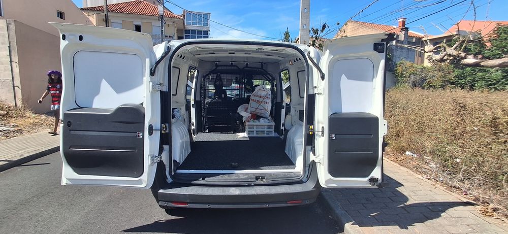 Fiat doblo maxi de 2015 com 92000km