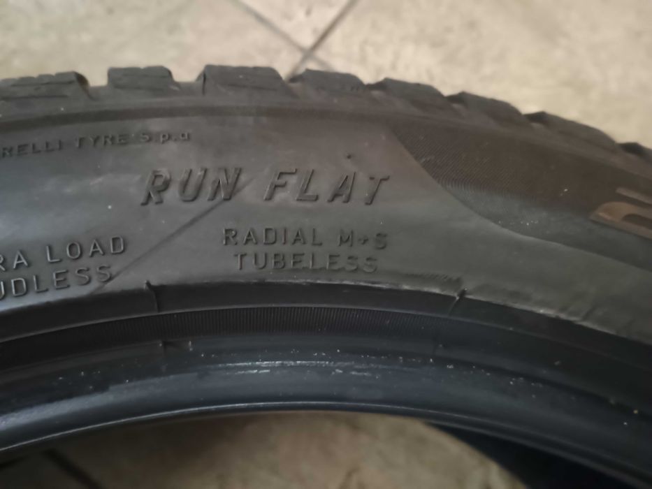 Zimowe opony Pirelli 245/45 R19 Run Flat 2017r. Bieżnik 7mm 4 sztuki